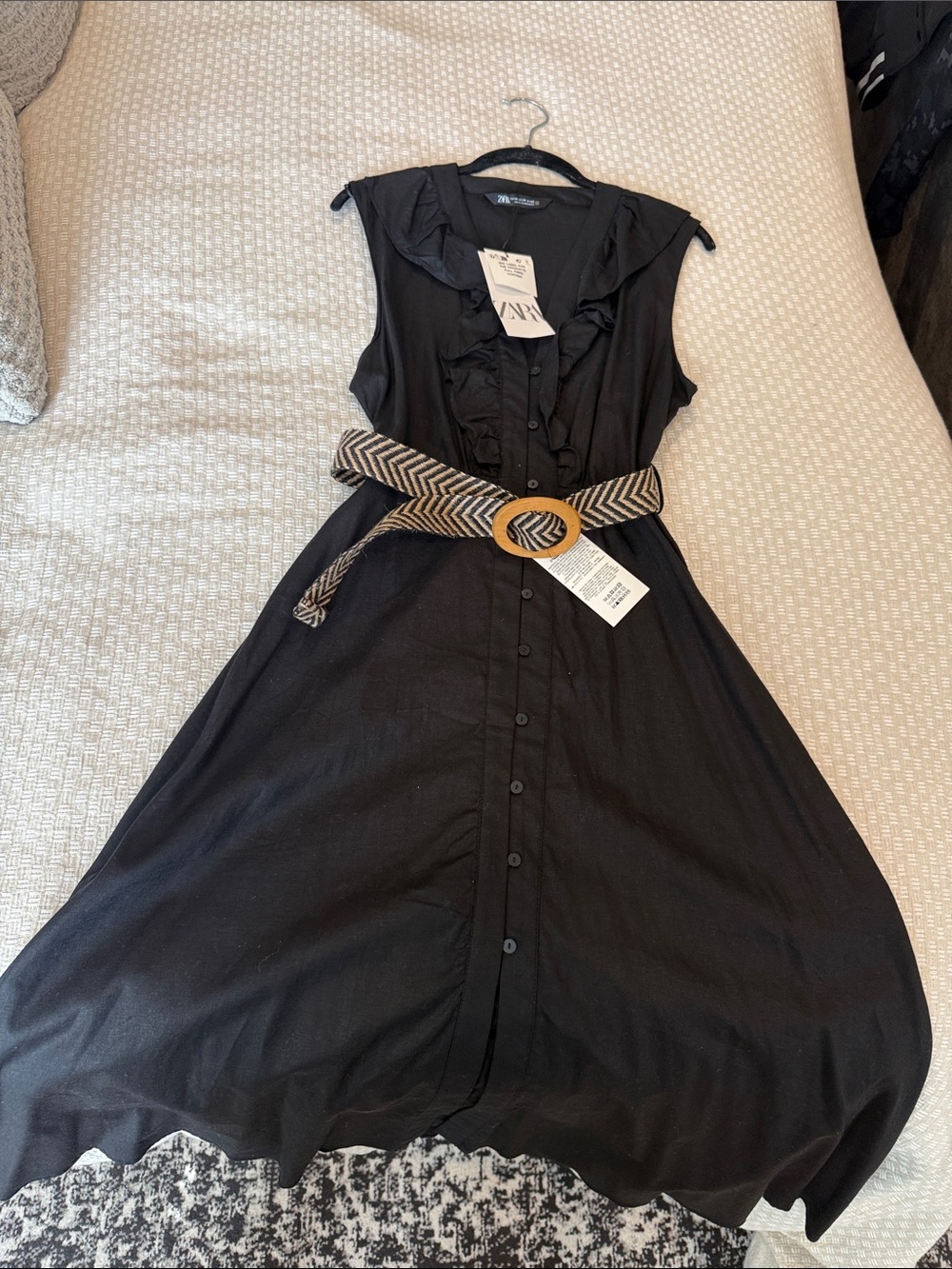 NWT Zara Black Sleeveless Ruffle-Trim Button-Front Dress with Chevron Belt - M